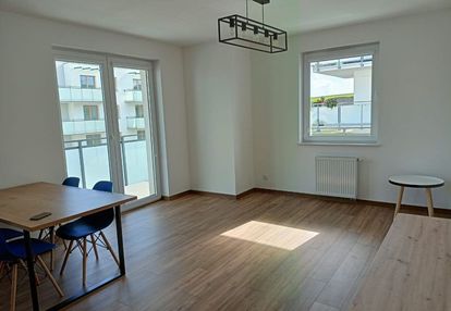 Młody straszyn 3 pokoje, balkon nowe budownictwo
