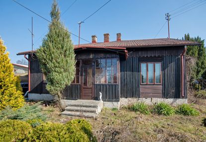 Klimatyczny drewniany dom, w przybynów gm żarki