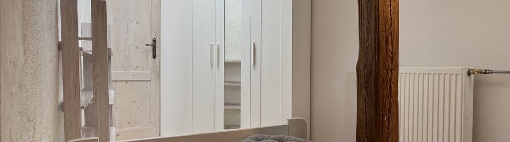 5-pokojowe mieszkanie w centrum...