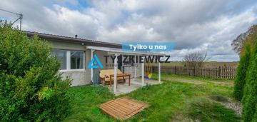 Dom w zabudowie bliźniaczej z ogrodem i sadem