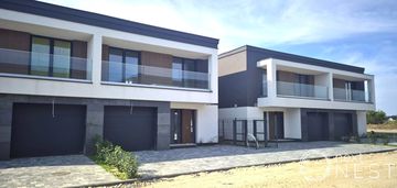 Sprzedaż | bliźniak | 1 150 000 | 124 m2 |