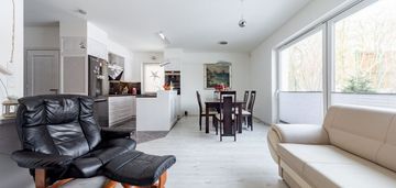 Na sprzedaż nowoczesny dom bliźniak.