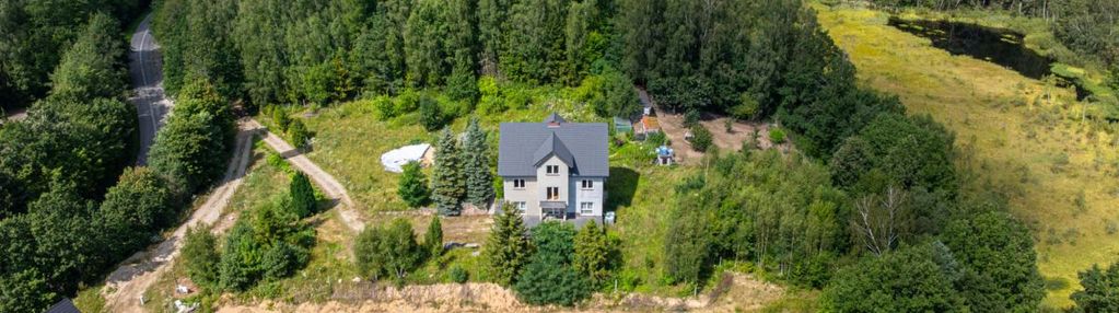 Oferujemy na sprzedaż duży dom koło kartuz