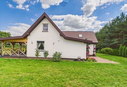Komfortowy dom z dużą działką i tarasami