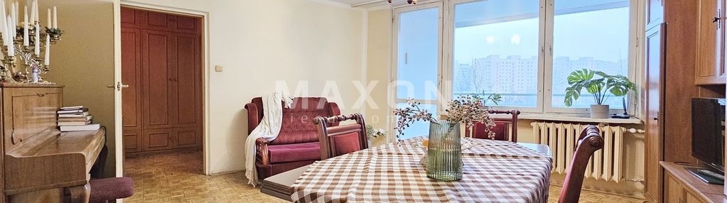 Oddzielna kuchnia - balkon - miejsce postojowe