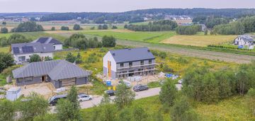 Nowoczesny dom w zielonym otoczeniu 4 sypialnie