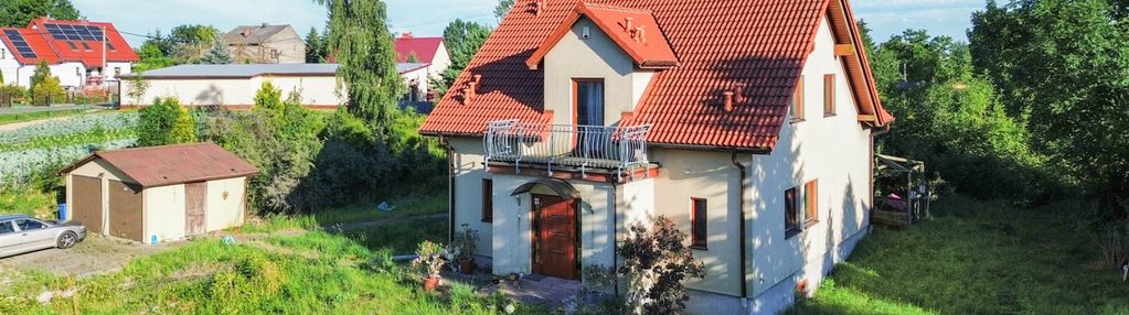 Energooszczędny dom w spokojnej okolicy | 21 arów