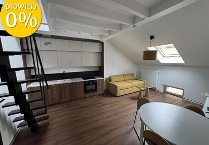 Wykończone studio z antresolą na starym mieście!