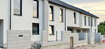 Dom szeregowy w zawadach bez prowizji kupującego.