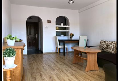 Wynajmę słoneczną kawalerkę z dużym balkonem