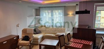 Alternatywy 4 - to jest adres :-)