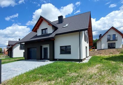 Przestronny nowy dom w zielonej okolicy