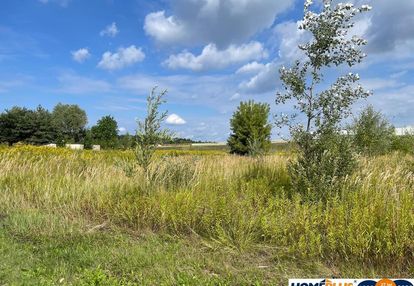 Działka 618 m² pod usługi i działalność.