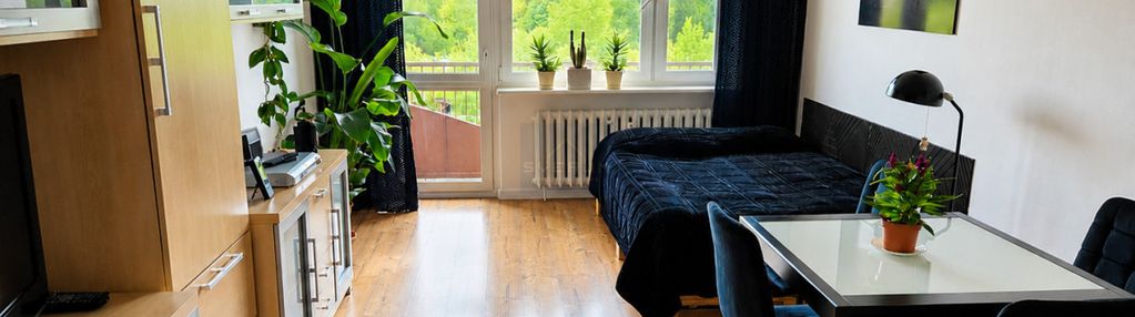 Północ, 2 pokoje, duży balkon!
