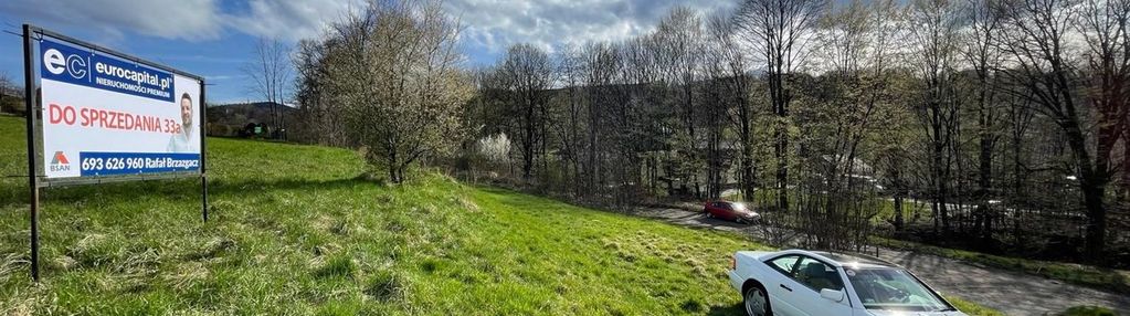 Słoneczna na wzgórzu w sasiedztwie strymyka