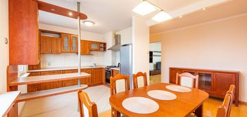 3 pok. 72,5 m2, wachowskiego, duży balkon