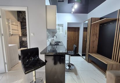 Rynek-21m2-świeżo po remoncie-med.miejskie-komórka