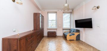 2 pokoje w sercu warszawy, varso tower, chmielna