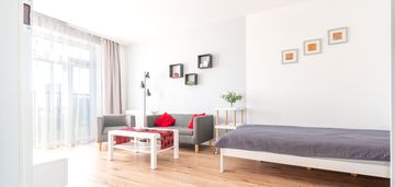 Oddzielna kuchnia / balkon i piwnica / włoska