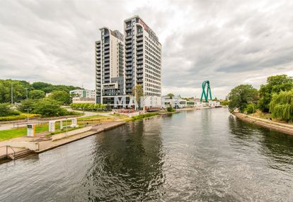 Dwupoziomowe w wyjątkowym budynku blisko centrum!