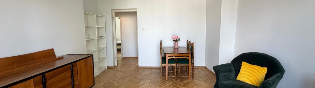 Przestronne mieszkanie przy samych łazienkach