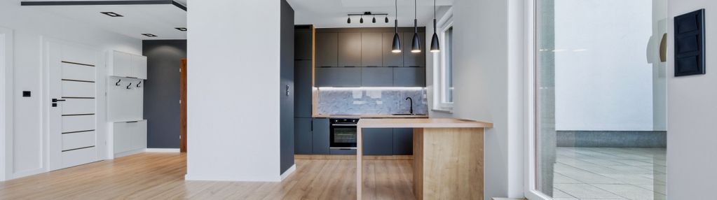 Świeżo wykończony apartament | wysokie piętro