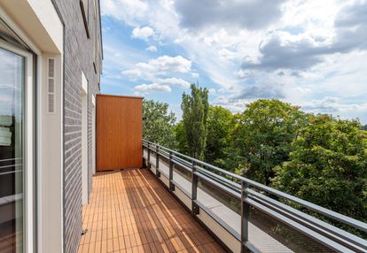 2-pokojowe mieszkanie z 2ma garażami. quo vadis 1a