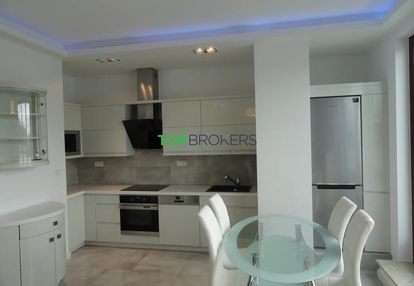 Luksusowe dwa pokoje z tarasem, klimatyzacja