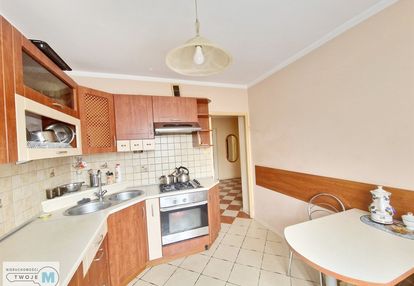 3 pokojowe mieszkanie na parterze-osiedle barwinek