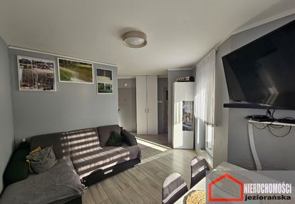 2 pokoje z balkonem i piwnicą - niski blok.