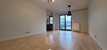 Przestronne 3 pokoje z ogródkiem – wola