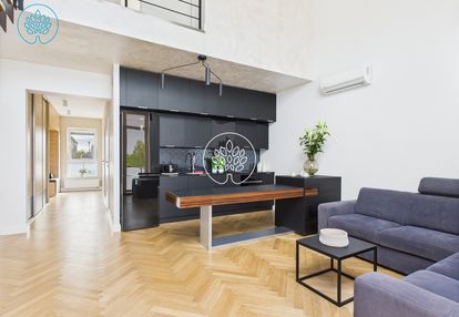 Dwupoziomowy apartament w sercu niemcza