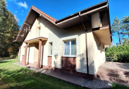 Piękny dom przy lesie w miejscowości rybna