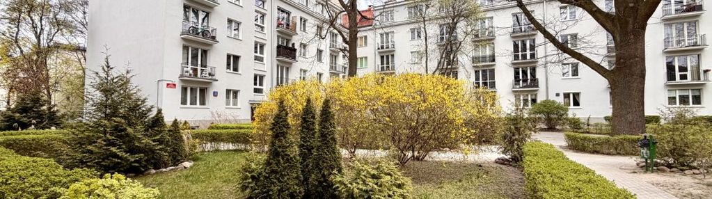 Przy metrze racławicka | budynek z cegły | piwnica