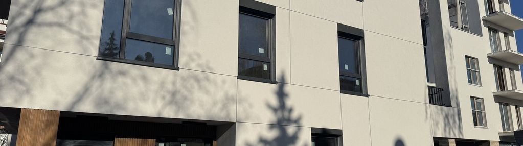 Kawalerka z ogródkiem i tarasem  76 mkw. garaż.