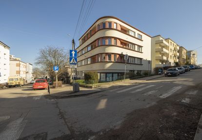 3 pokoje, działki leśne, garaż przy budynku