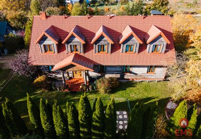 Dom drewniany 230 m² z 5 pokojami i salą na 40 osób