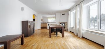 Włochy | dom 6 pokoi | piękny ogród | garaż |