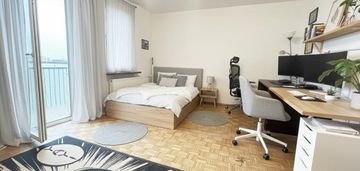 Ciche, ze świetnymi widokami, blisko metra
