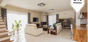 Unikalny nowoczesny dom blisko natury