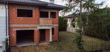 Połówka bliźniaka, cicha okolica, stan surowy