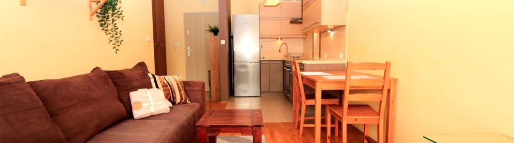 Kwiatkowskiego 2 pokoje za 2000zł z dużym balkonem