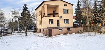 Dom 150 m², 6 pokoi, działka 999 m² – skarżysko