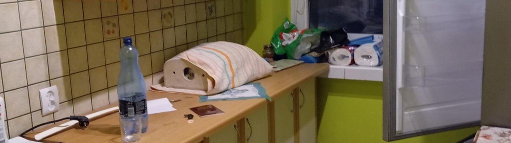 Sprzedam mieszkanie w bloku o pow. 32m2, do remontu , 2 piętro, w ostrowie wlkp.