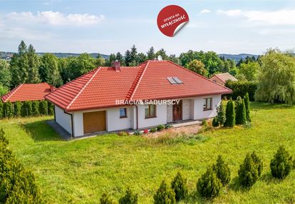 Nowoczesny dom parterowy w łapanowie