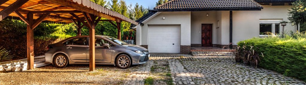 2100m działka, piękny ogród, cisza, garaż