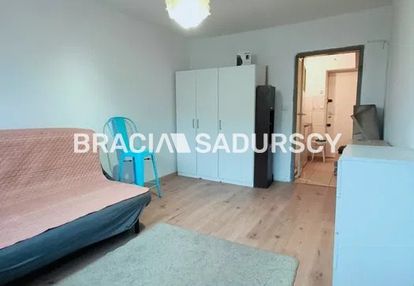Kawalerka20 m²|róg ul lea i al.kijowskiej|1.piętro