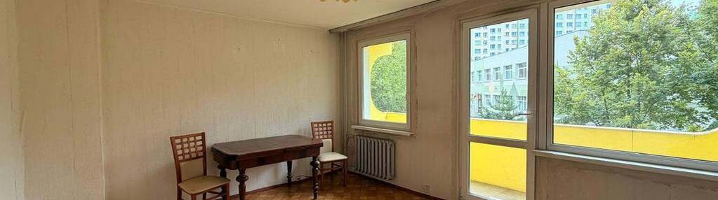 I piętro z dużym balkonem ul. basztowa.