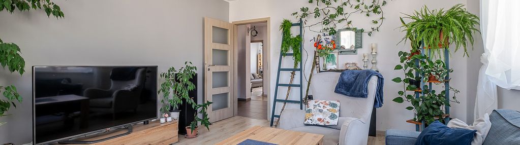 Przestronne | jasne | 10m2 piwnica | trójstronne