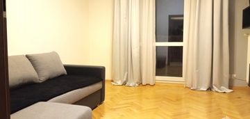 Dwupokojowe mieszkanie (49mkw)- metro racławicka